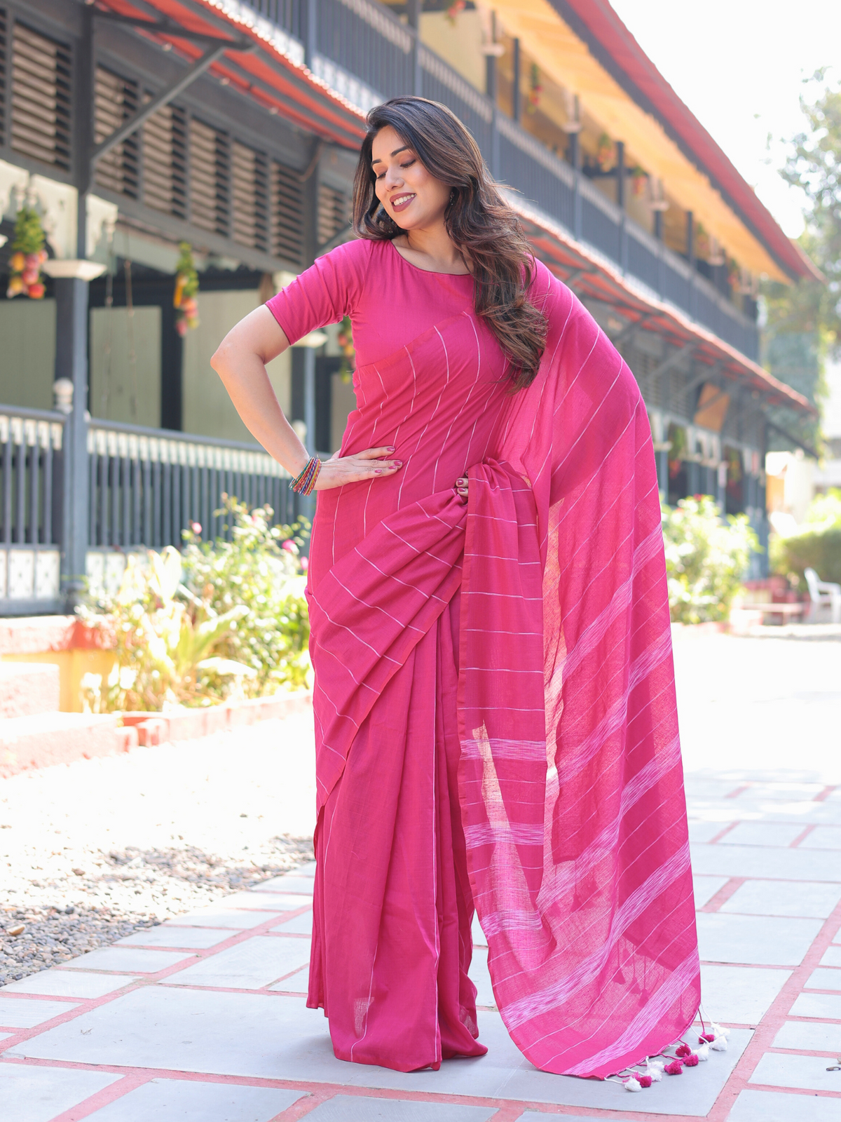 Gulabi cotton saree with blouse