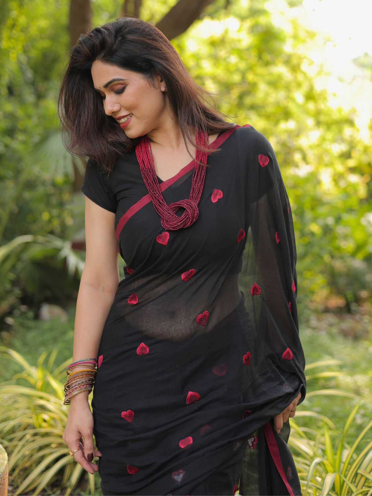 Dilbaru black embroidered saree with blouse