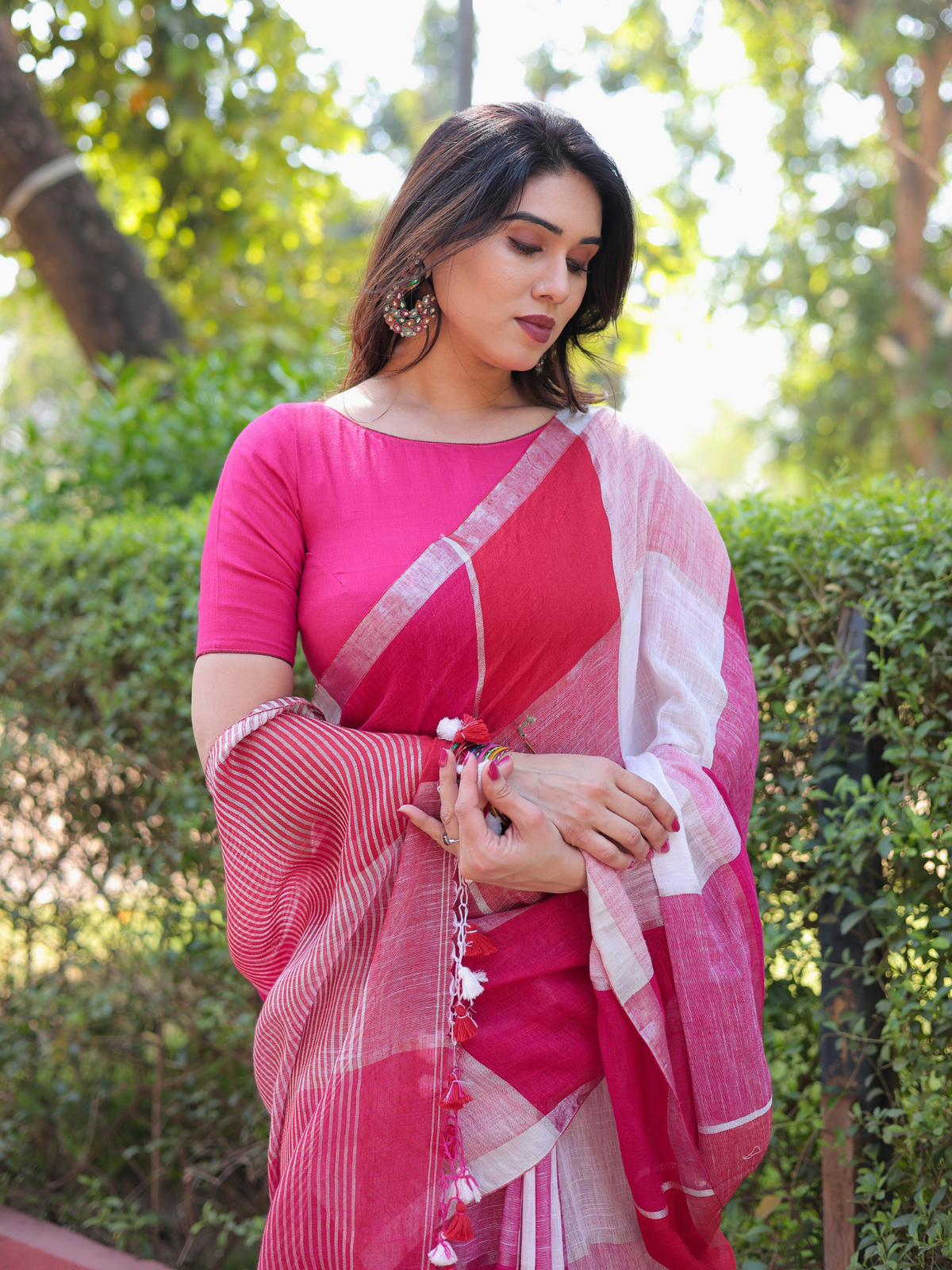 Manjari checks Linen saree with blouse