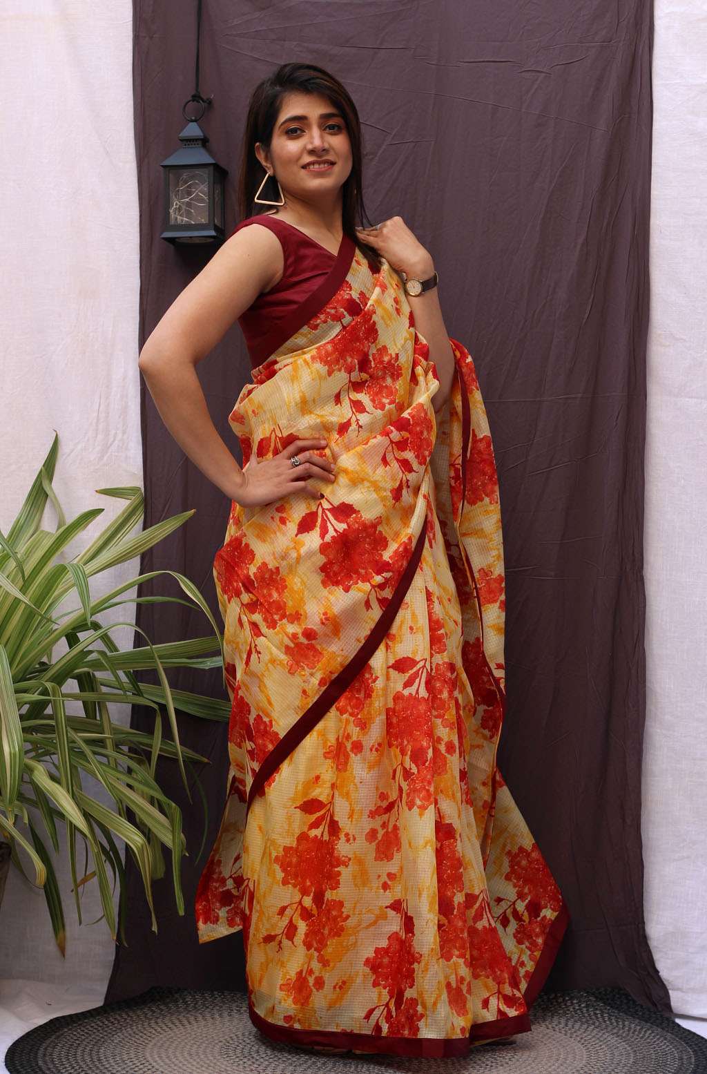 Cloudy Grey and Red Floral Design Organza Printed Saree – MySilkLove